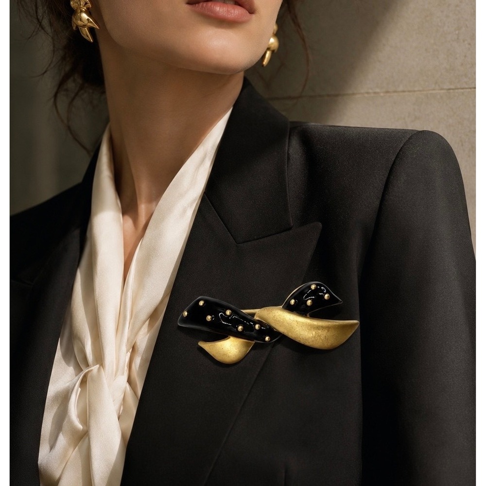 Vintage Courreges Paris Black Enamel Gold Tone Studded Bow Brooch Pin‎